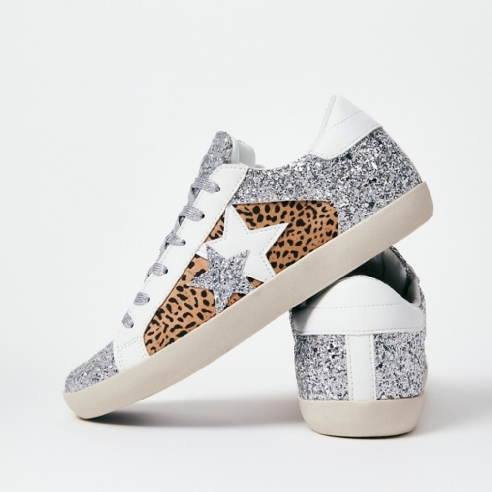 🆕️NWT JustFab Zaylee Trainers Shoes in Leopard/Silver & White Sz 7